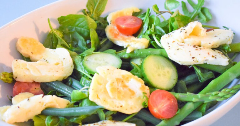 Halloumi, bean and watercress salad (gluten free)