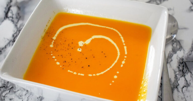 Carrot and clementine soup (gluten free)